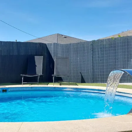 Casa Con Piscina Climatizada Y Barbacoa Vakantiehuis Freixido