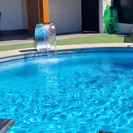 Casa Con Piscina Climatizada Y Barbacoa Freixido