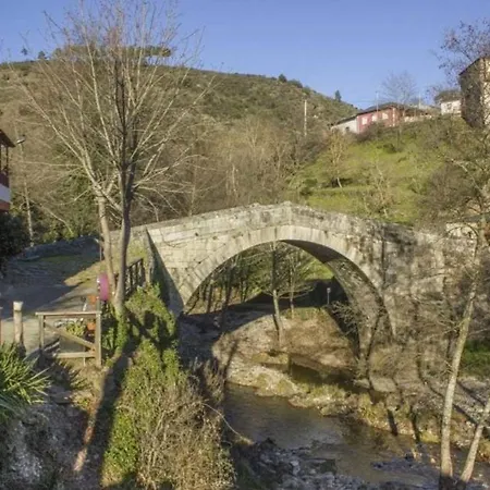 Casa Con Piscina Climatizada Y Barbacoa