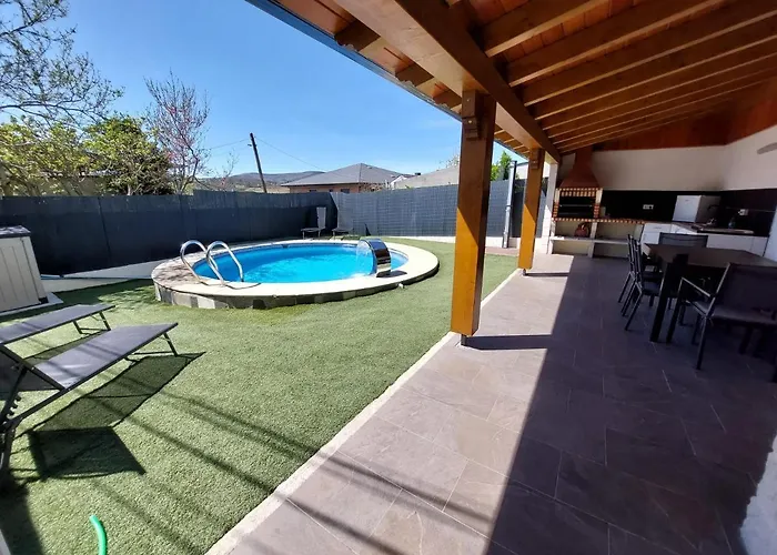 Casa Con Piscina Climatizada Y Barbacoa Nyaraló *