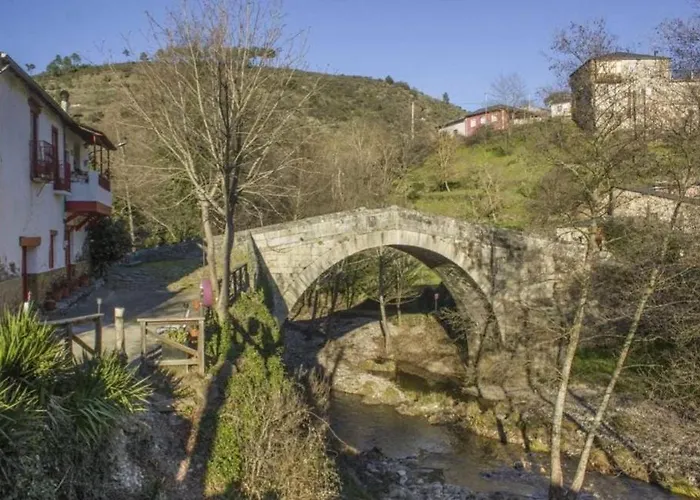 Casa Con Piscina Climatizada Y Barbacoa